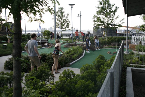 pier25-mini-golf-600x400