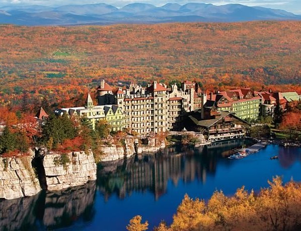 Mohonk Mountain House upstate driveaway