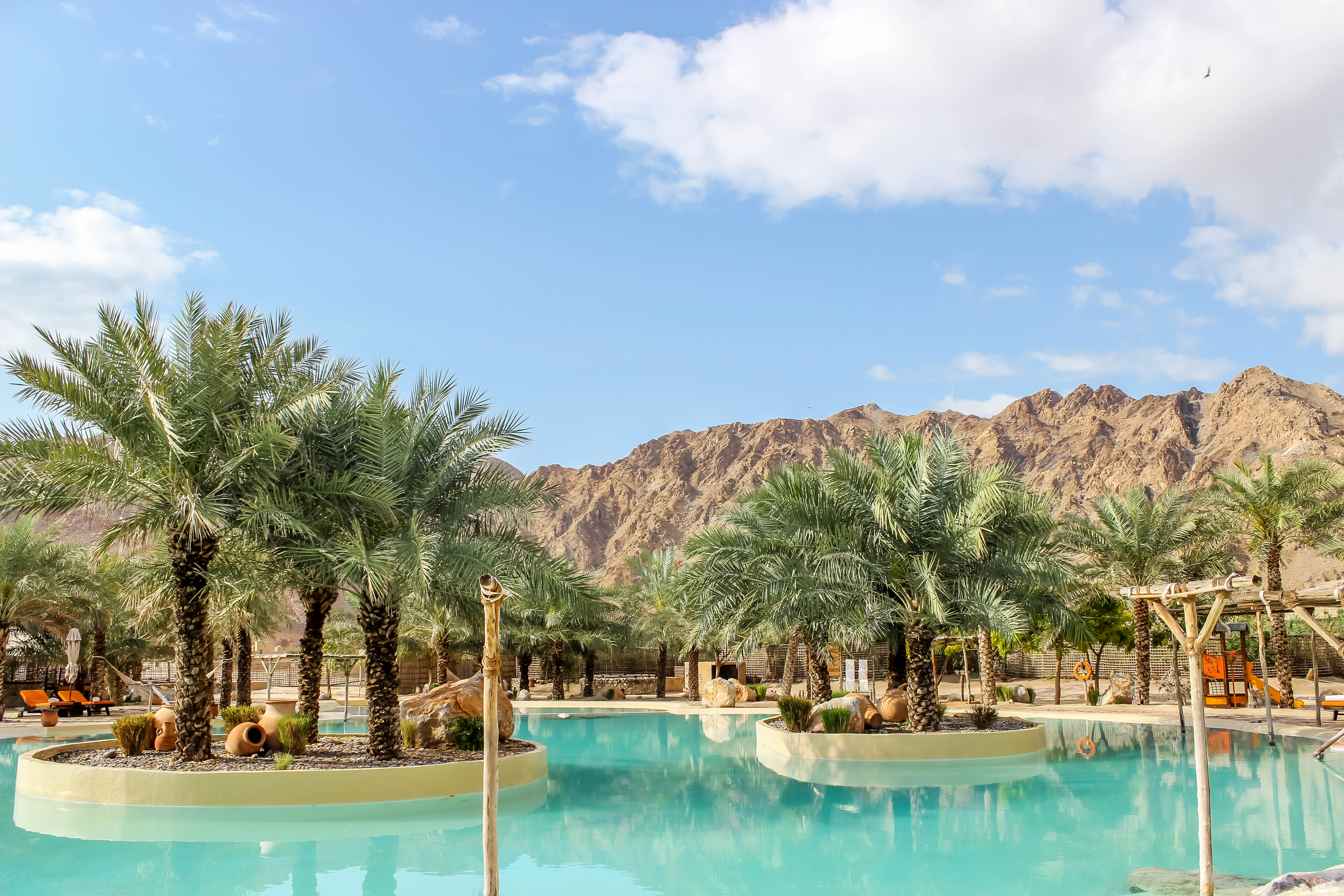 zighy bay oman six senses flyaway