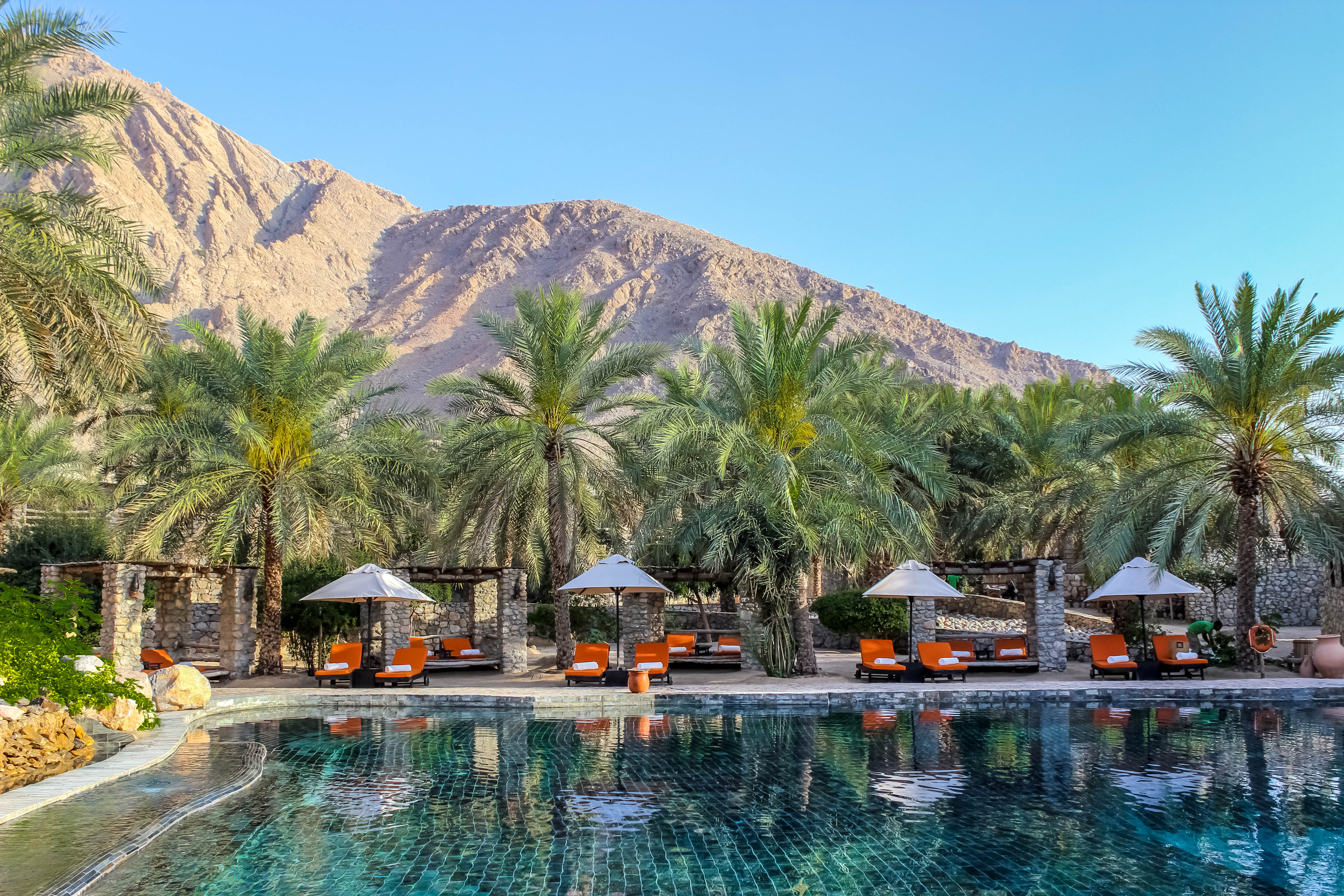 zighy bay oman six senses flyaway