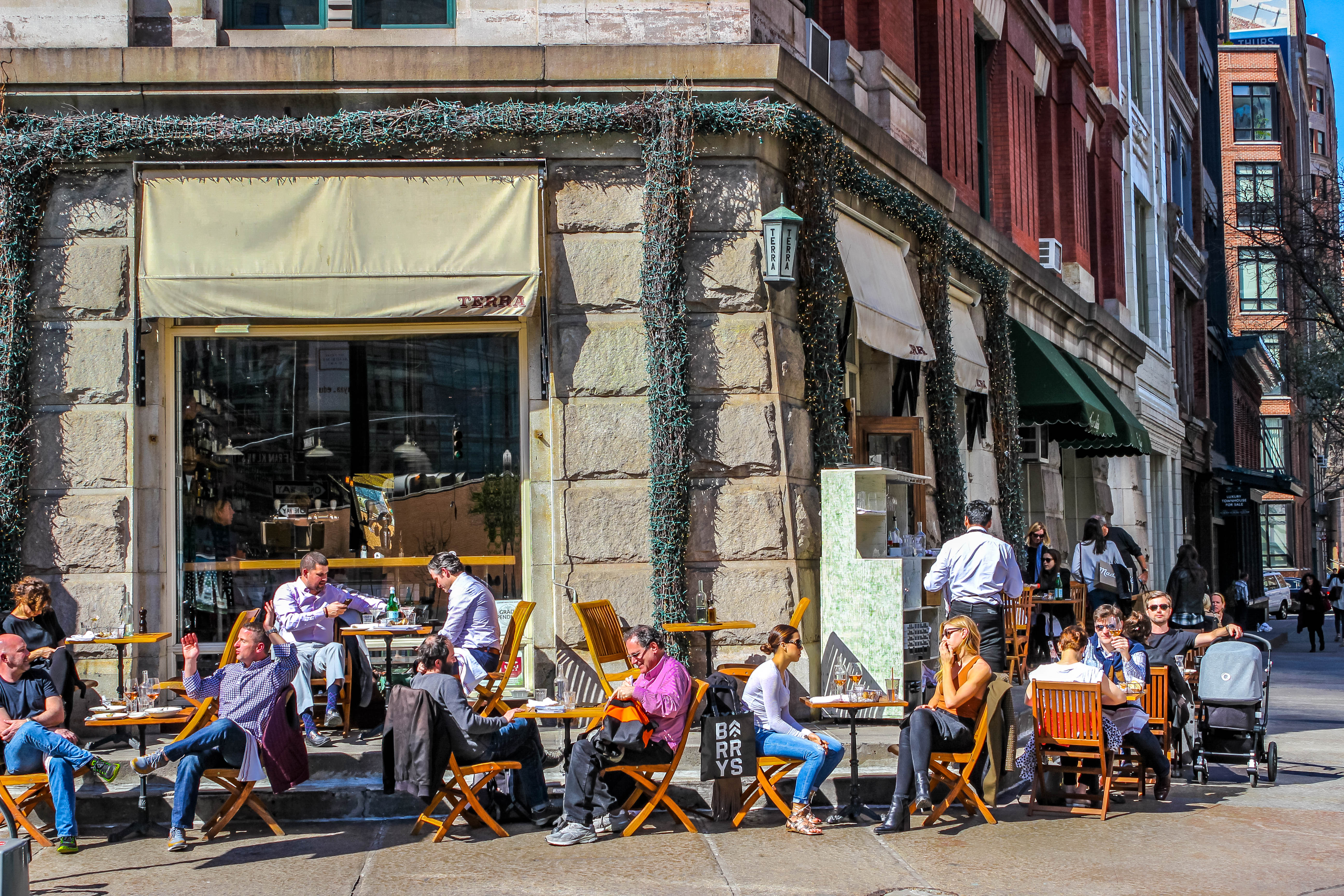 tribeca neighborhood guide terra nyc eat outfdoor outside patio dining italian