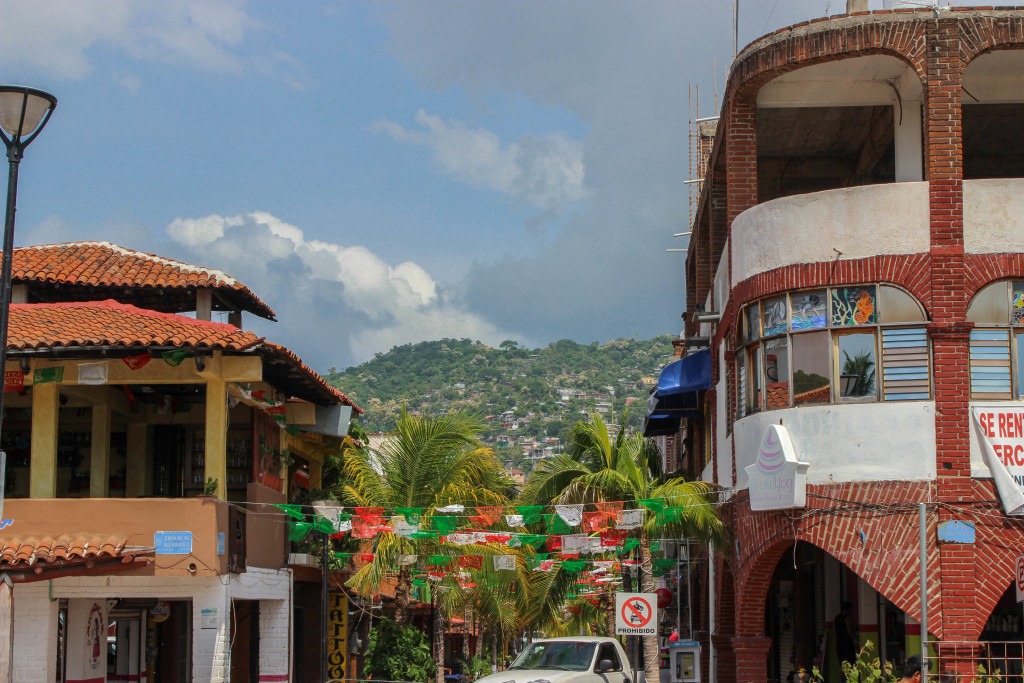 Ixtapa Zihuatanejo Guide Mexico