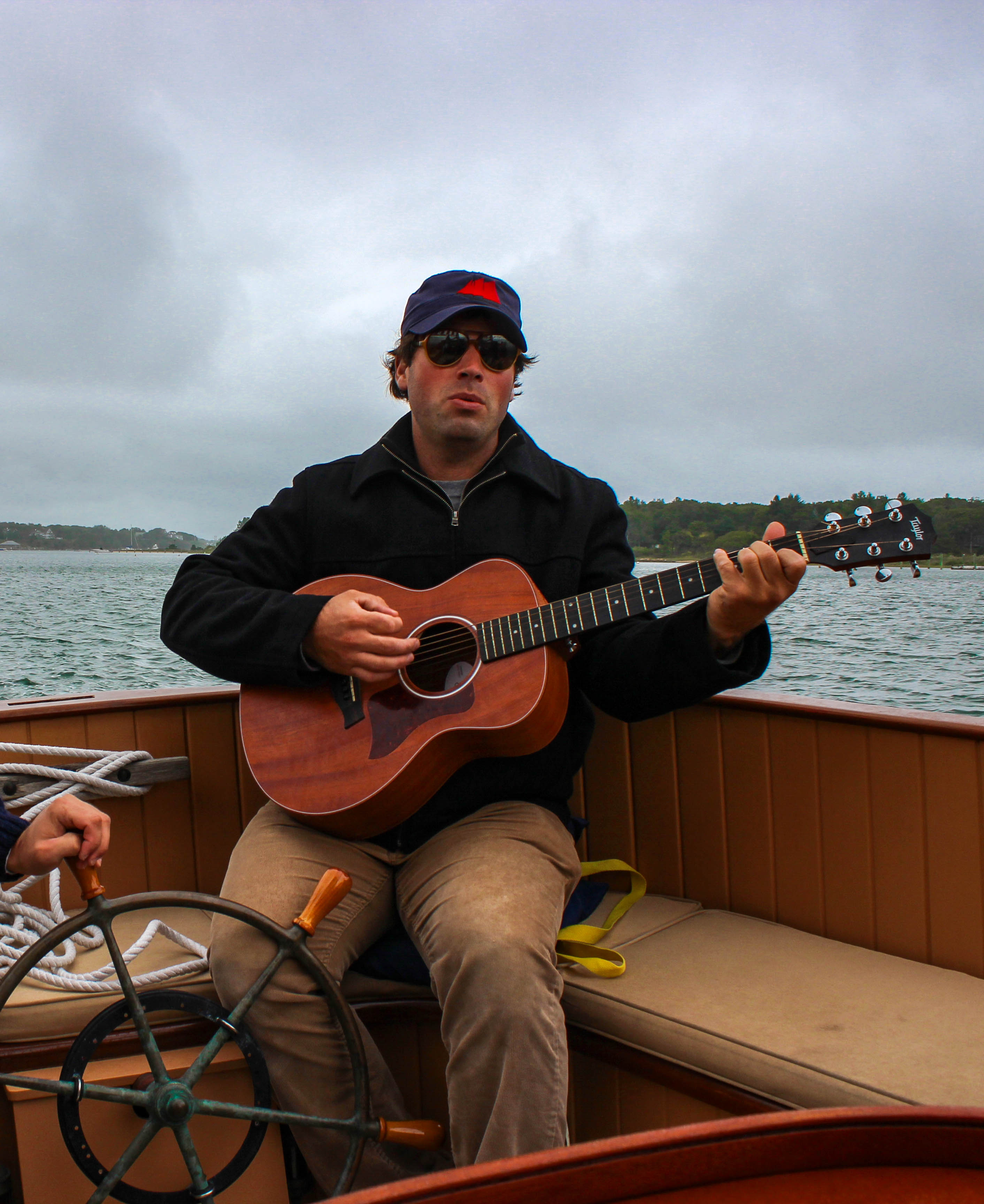 catboat charters captain kurt marthas vineyard mass