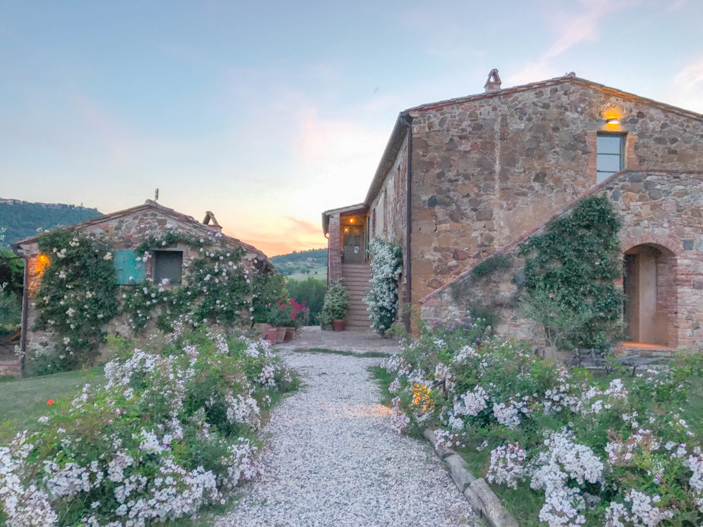 follonico bnb farmhouse tuscany italy hotel-2