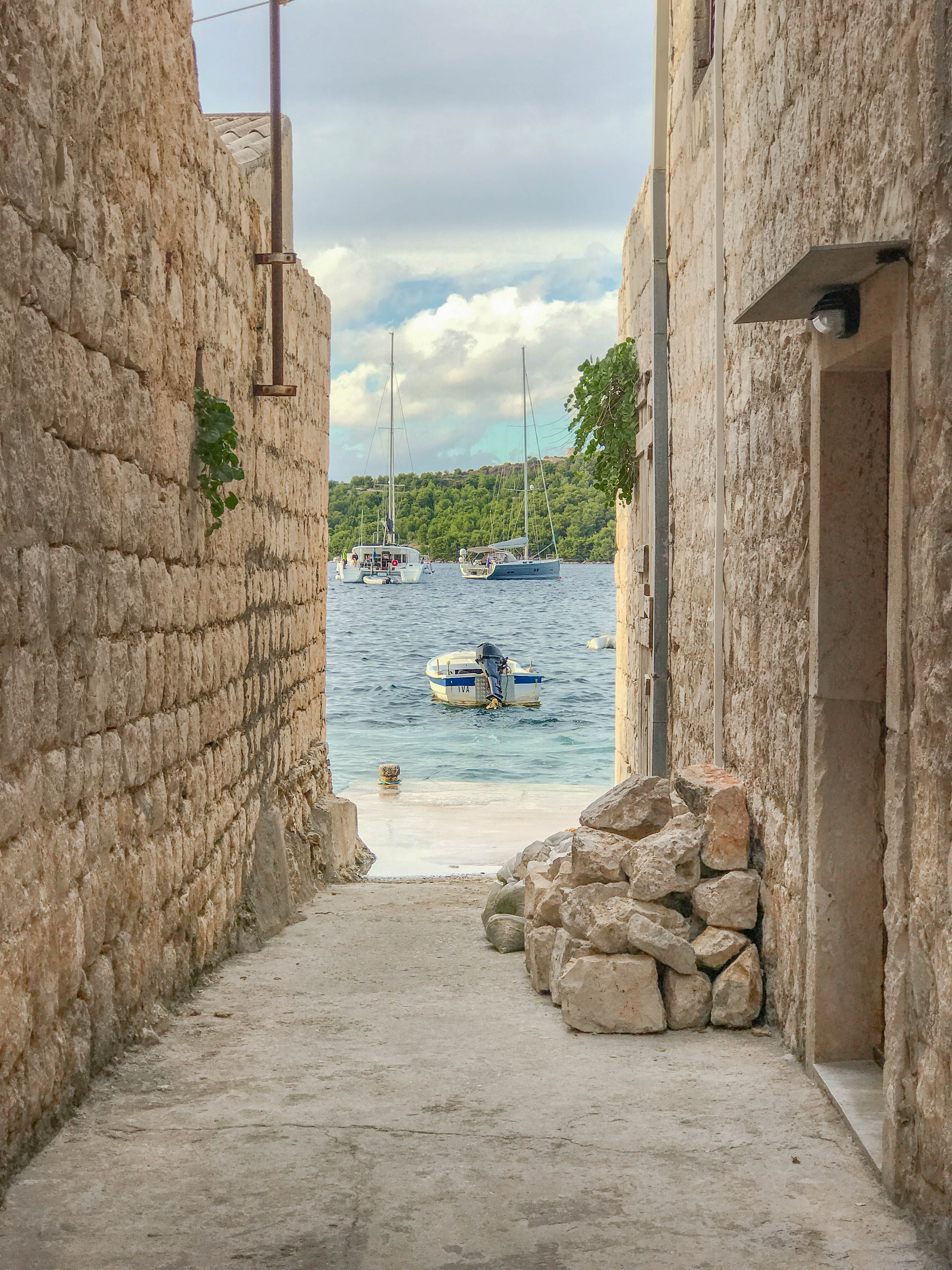 Vis Croatia Dalmatian Coast Roki Rokis peka sailing