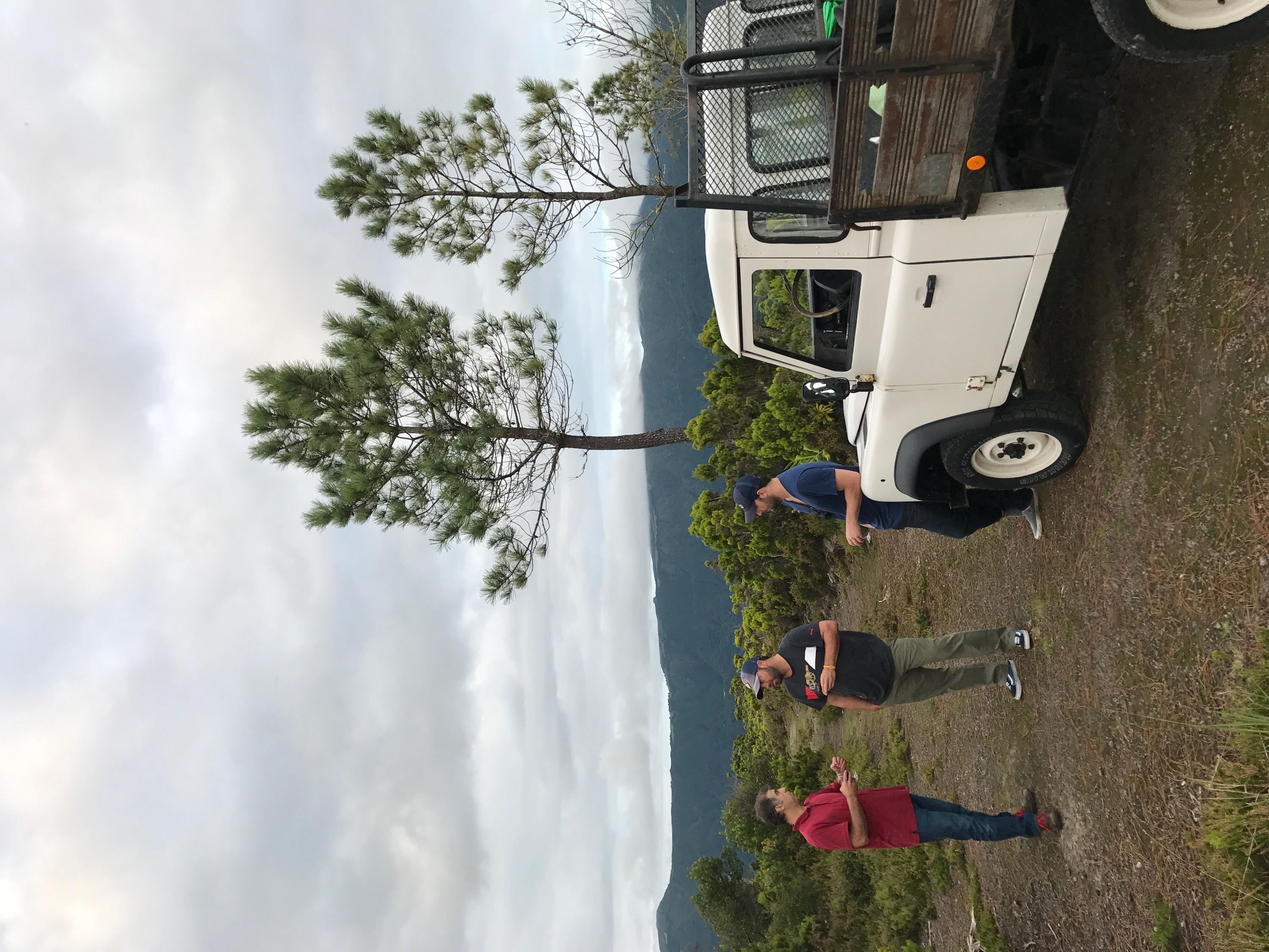 Furnas Lake Villas Land Rover Tour