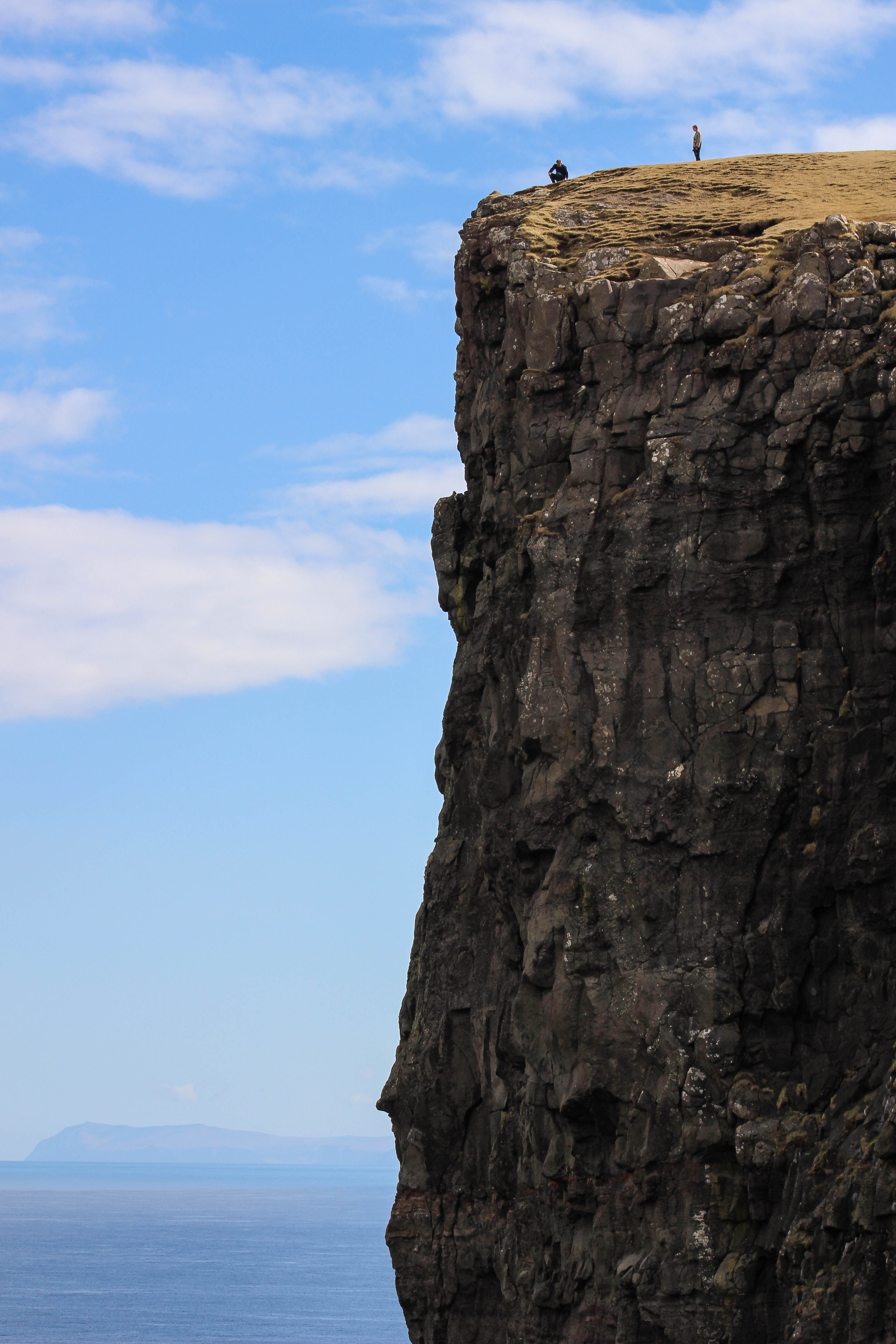 The Lake Sørvágsvatn hike out to Trælanípa cliffs and Bøsdalafossur waterfall | Faroe Islands | CompassAndTwine.com