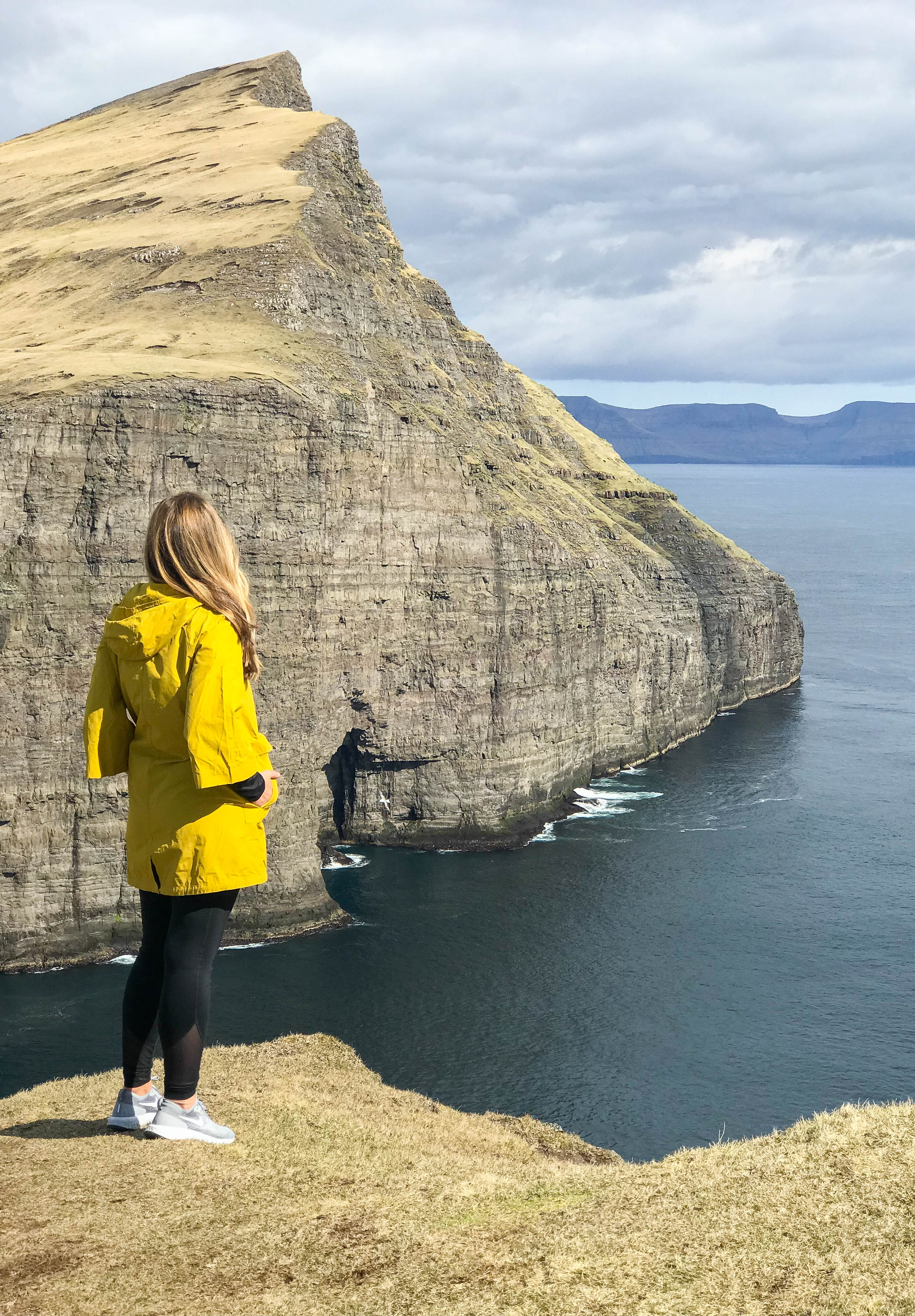 The Lake Sørvágsvatn hike out to Trælanípa cliffs and Bøsdalafossur waterfall | Faroe Islands | CompassAndTwine.com