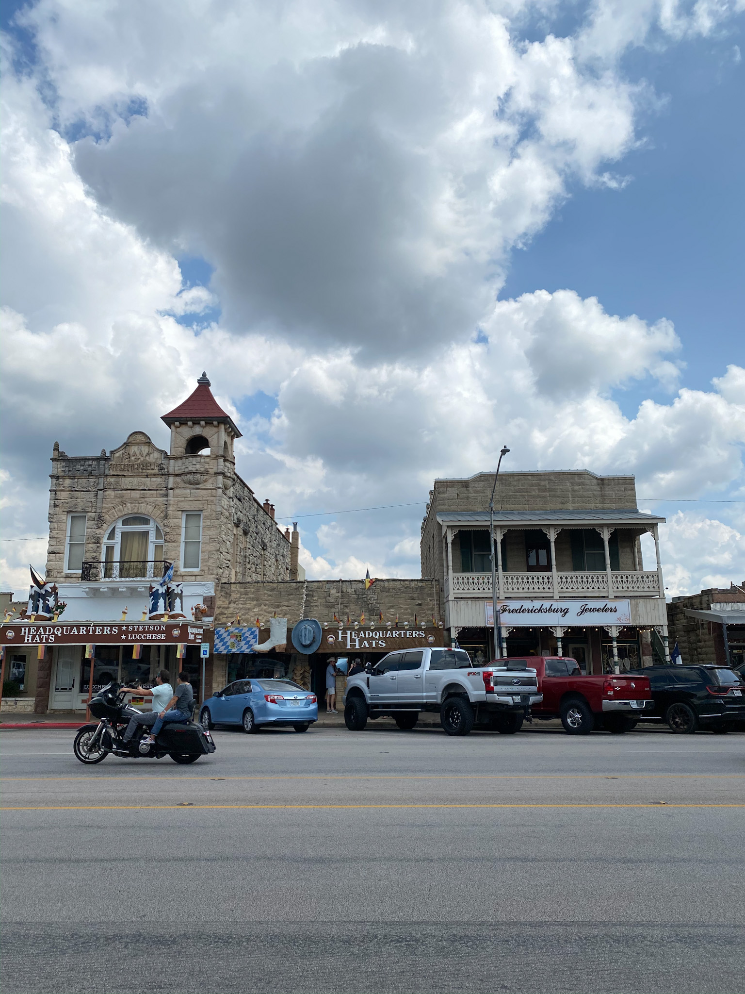 7 Best Things To Do in Fredericksburg Texas Compass + Twine