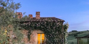 Follonico B&B: The Most Magical Farmhouse in the Tuscan Countryside