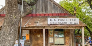 Luckenbach, Texas <h2>"Everybody's Somebody in Luckenbach"<h2/>