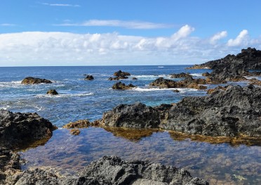 Ocean swimming hole hot springs Ponta da Ferraria Azores