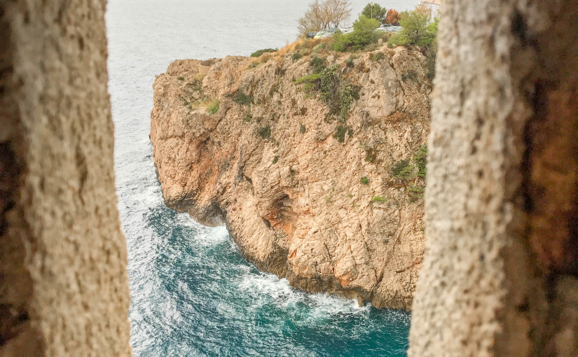 Peeping out a fort window on the opposite side to the Old City.