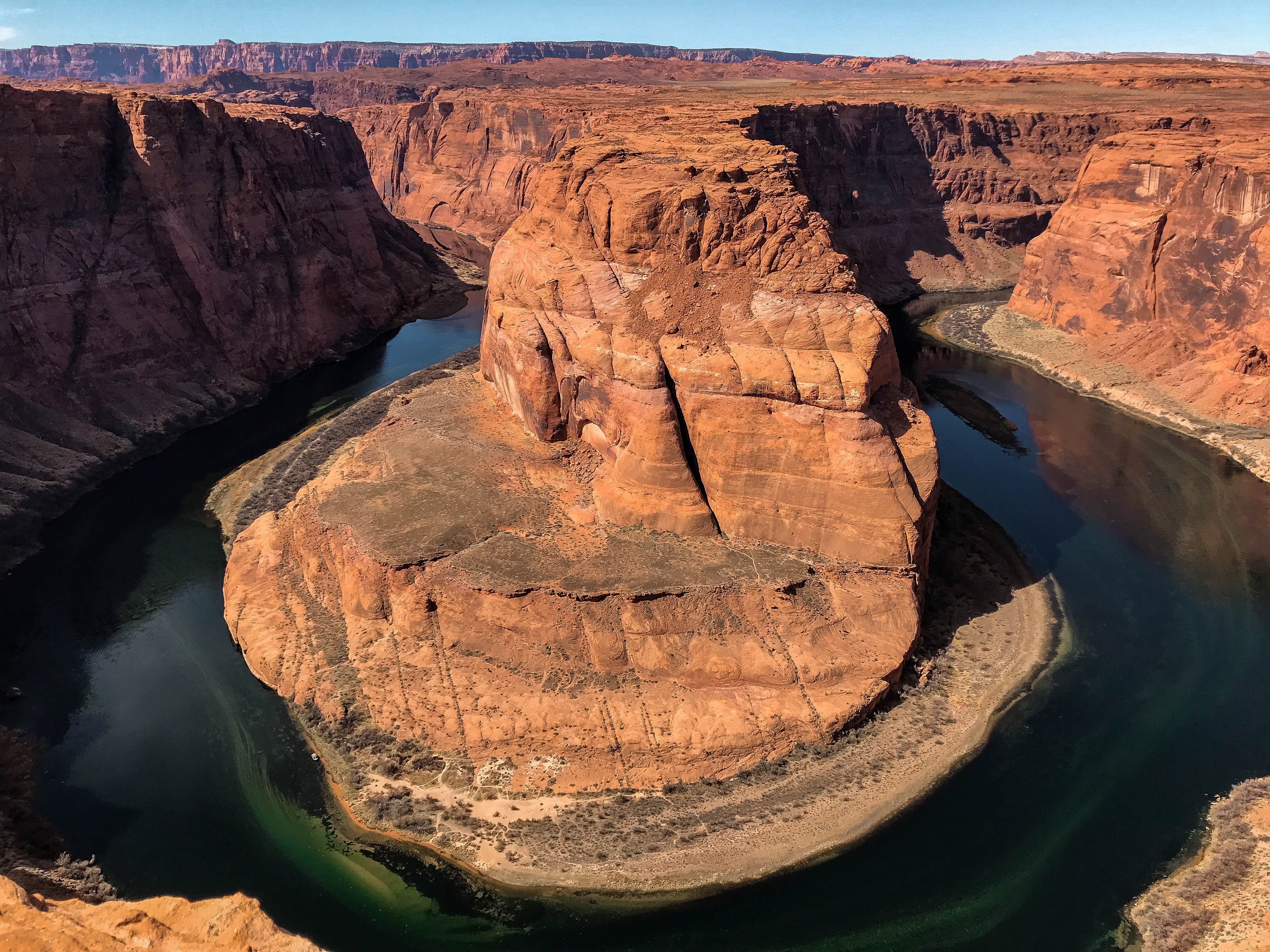 Horseshoe Bend: A Look from Above and Inside the Colossal Arizona Canyon