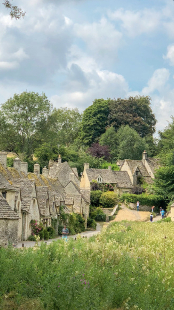 Snapshot Guide: <h2>The Cotswolds<h2>